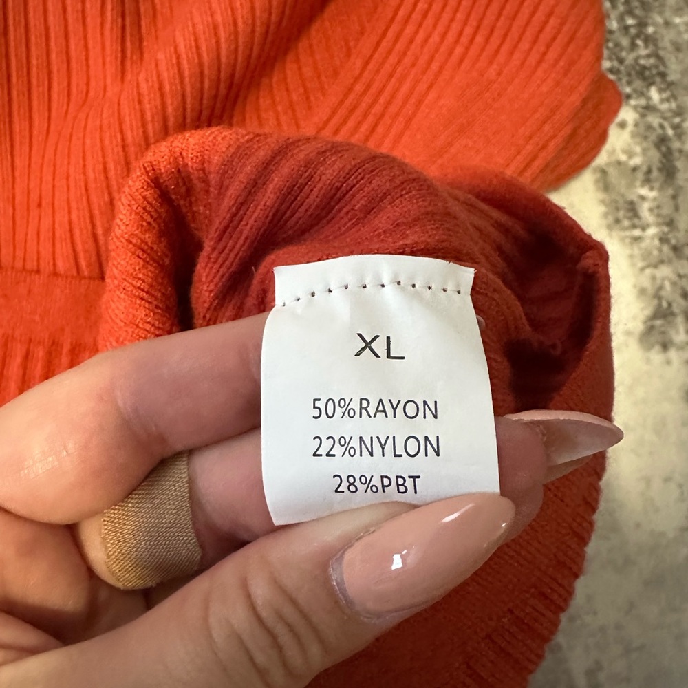 XL Orange Ribbed Sweater - Picture 2 of 2